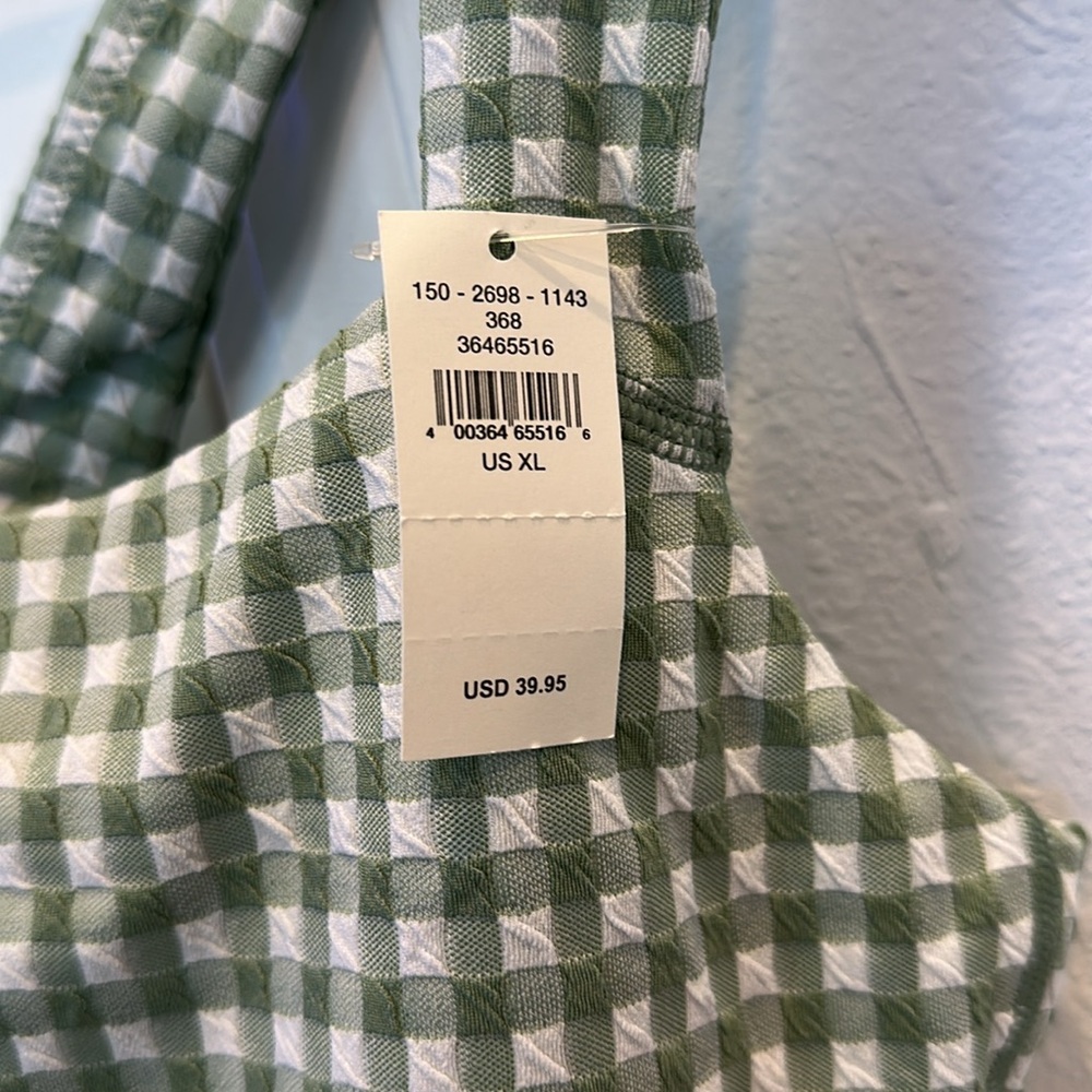 NWT Aerie Long Line Sport Bra Tank. Green Gingham Size XL. Built in bra. - Picture 2 of 4